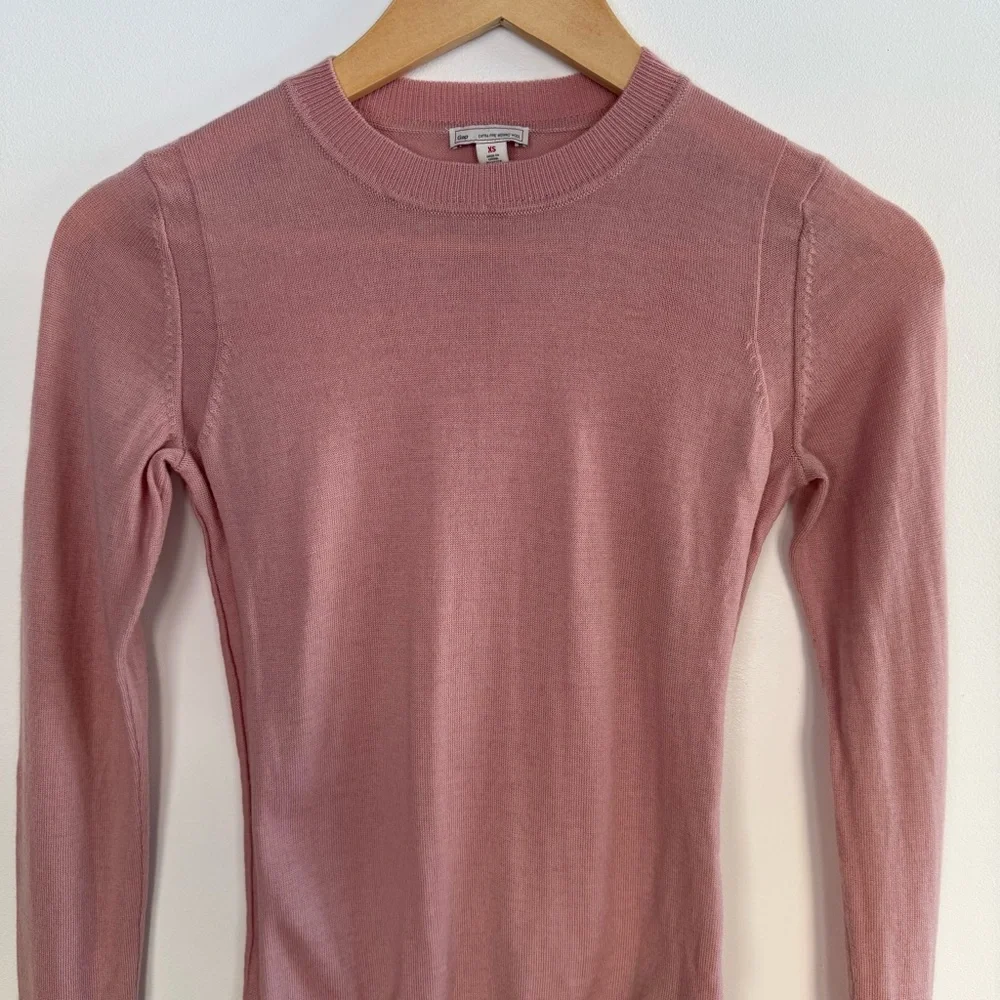 GAP Dusty Rose Crewneck Sweater